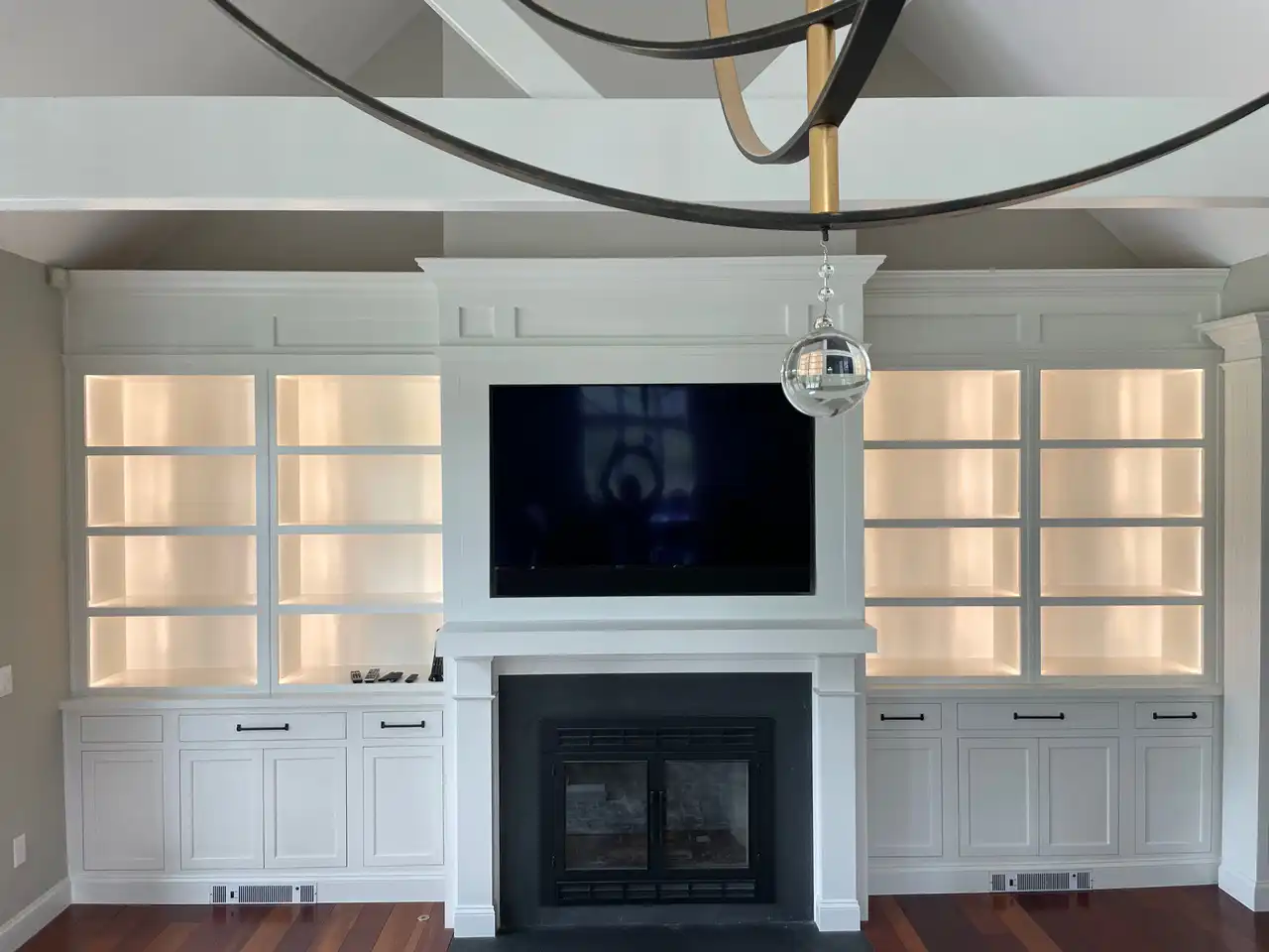Closets & Entertainment
